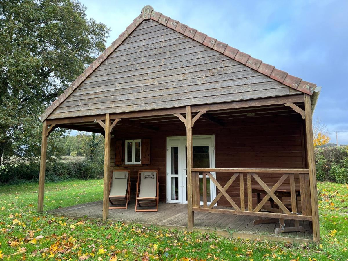 Les Maisonnettes Du Lac - Base De Loisirs Lavare Exterior foto
